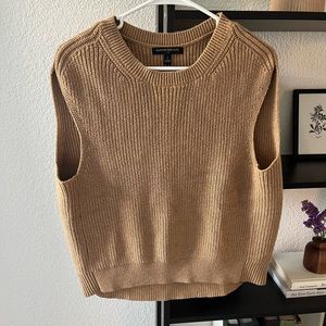 NWOT Banana Republic sleeveless sweater